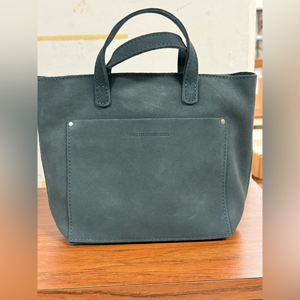 Portland Leather Goods Peppercorn (?) Mini Zip Crossbody Tote - Picture 3 of 10